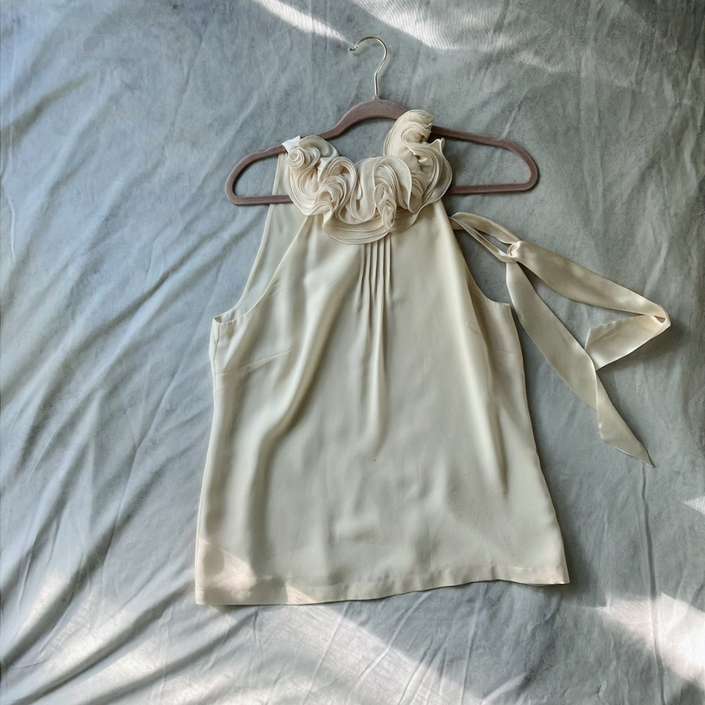 Silk Ann Taylor Cream Sleeveless Blouse with Floral Detail